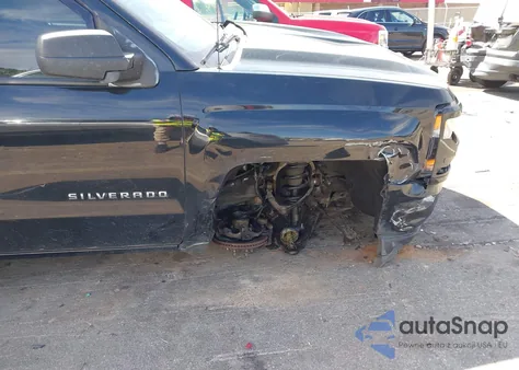 2016 Chevrolet Silverado 1500 Custom z USA, uszkodzony, nr VIN 1GCVKPEC3GZ317112